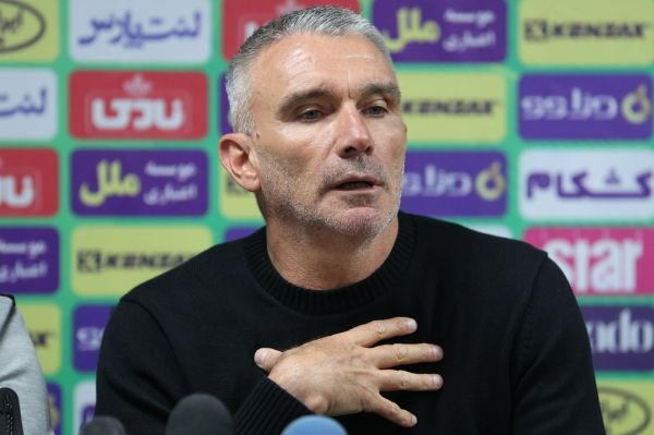  کارترون  کل نیمکت تیم حریف به سمت ما حمله کردند