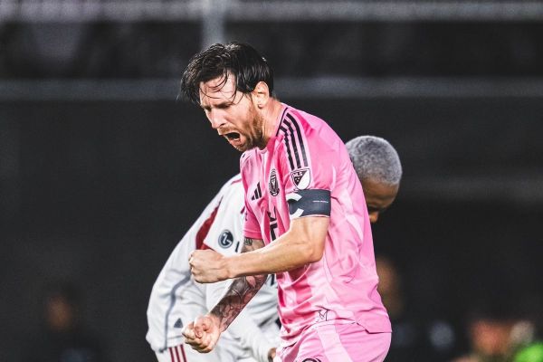  مسی چند گل می‌خواهد تا به عدد 1000 برسد