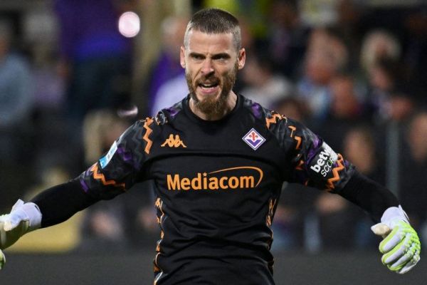  فیورنتینا به‌دنبال تمدید قرارداد ستاره سابق منچستریونایتد