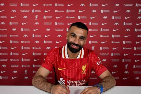  رسمی؛ محمد صلاح تا 2027 با لیورپول تمدید کرد