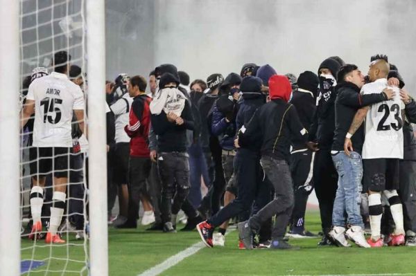  مرگ دو هوادار در شیلی پیش از آغاز مسابقه