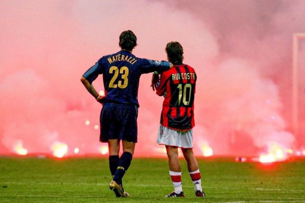 نوستالژی؛ سالگرد خاطرهانگیزترین دربی میلان با یک قاب ماندگار