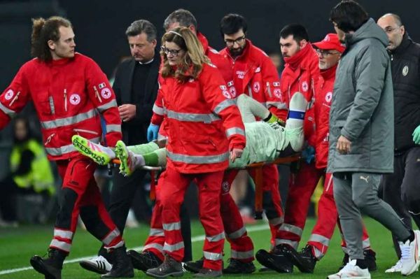 واکنش سرمربی میلان به تشویق هواداران حریف