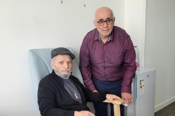  روزگار سخت بهترین فوتبالیست ایران در پاریس  عکس