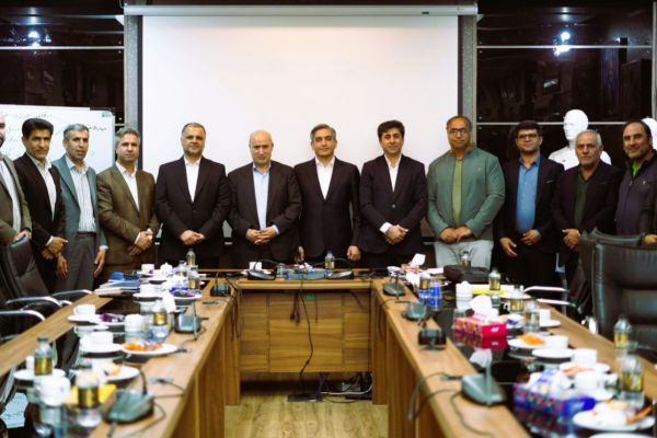  جلسه توسعه فوتبال در استان کردستان با حضور رئیس فدراسیون و مسئولان استان