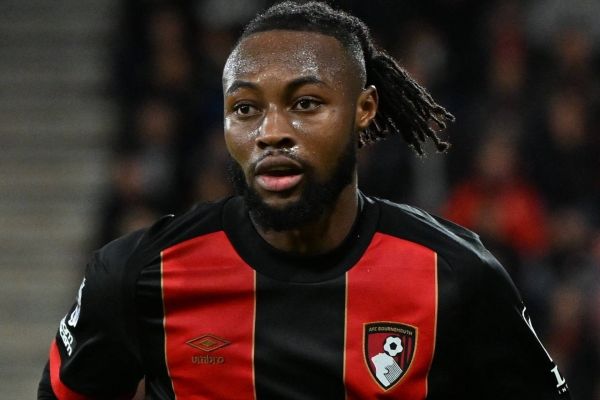 مربی پرتغالی منچستریونایتد علاقهمند به جذب ستاره بورنموث