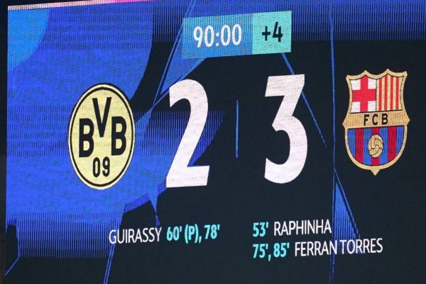 بارسلونا کابوس دورتموند در سیگنال ایدونا پارک