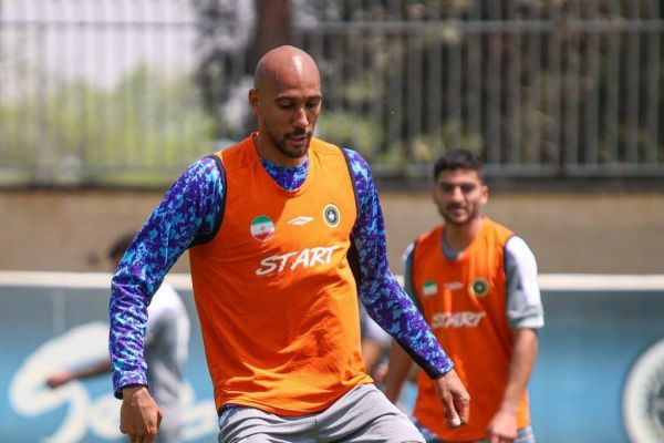 انزونزی و یک زخم کاری بر تن پرسپولیس