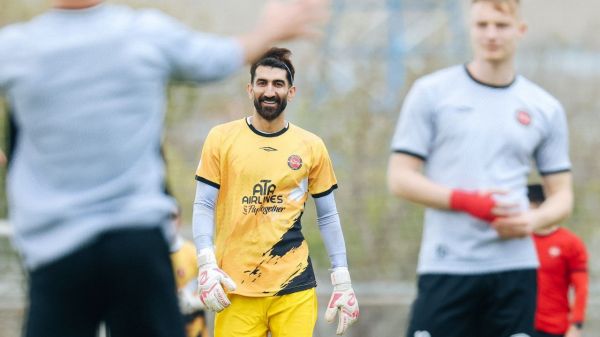  سوژه روز؛ بیرانوند فعلا به شعارها واکنش تند نشان نمی‌دهد