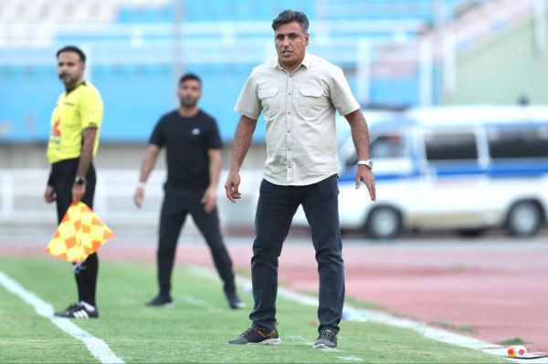 تمدید قرارداد خلیفه اصل با استقلال خوزستان