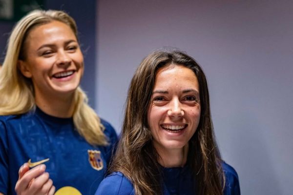  زنان بارسلونا و رئال همچنان در تعقیب هم