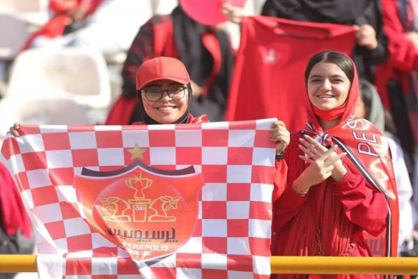 تسهیل رفت و آمد بانوان هوادار پرسپولیس برای بازی با سپاهان