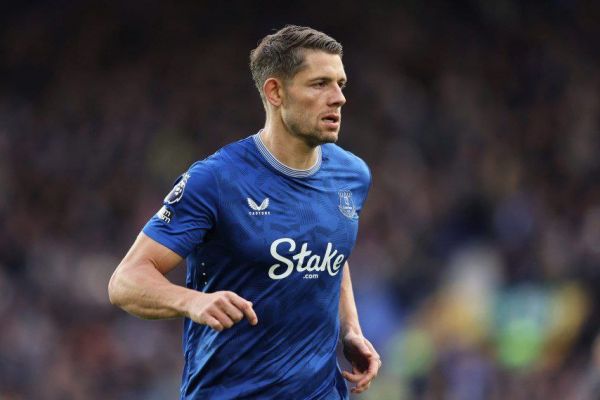 السد قطر خواهان جذب مدافع سابق تیم ملی انگلیس