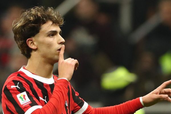 بنفیکا در تلاش برای بازگرداندن ستاره رکورد شکن اما ناکام خود