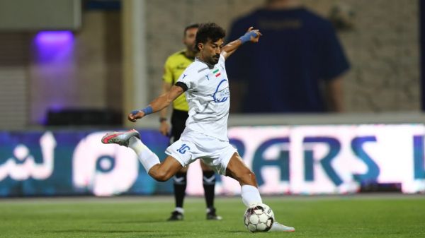 14 پنالتی در 14 رویارویی استقلال و گلگهر؛ دلبر 11 متری