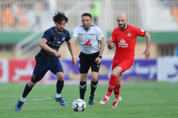 کری یک تیم دیگر یزدی برای تراکتور عکس