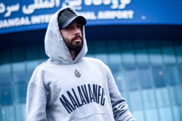  سرباز تراکتوری ملوان با گل به تبریز رسید