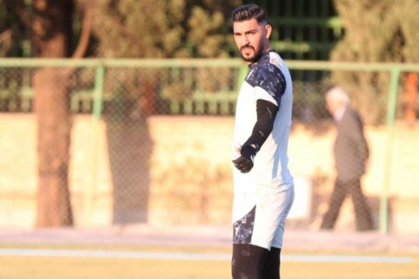 دروازهبان ذوب آهن از بیمارستان مرخص شد