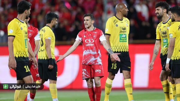 بعد از 30 سال؛ پرسپولیس دو گل تا دقیقه 15 خورد