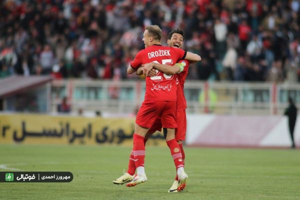 صدر بسته است؛ یکهتازی تراکتوریها در چهار جدول