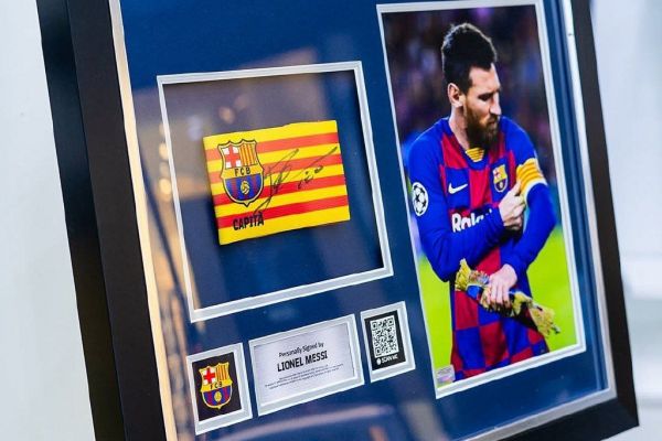 یادگاریهای طلایی بارسلونا با قیمتهای نجومی