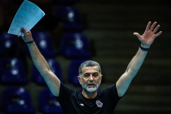  عطایی  ما مربیان، محدود به توانایی بازیکنان خود هستیم