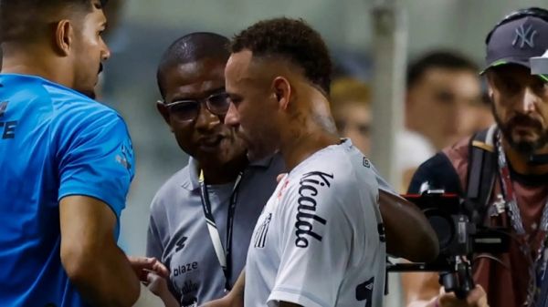 نیمار بلایی که بر سر الهلال آورده بود، بر سر سانتوس هم آورد