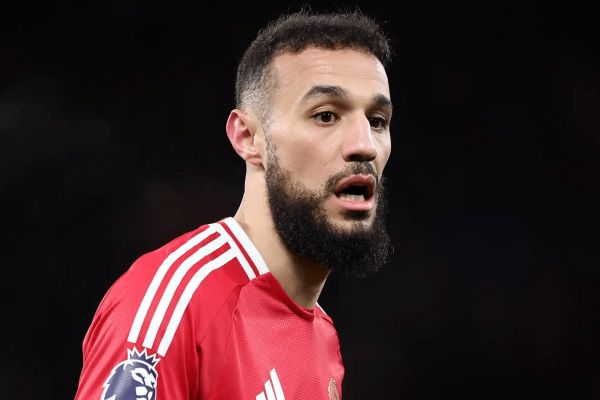 بازگشت دو مدافع غایب منچستریونایتد به تمرینات