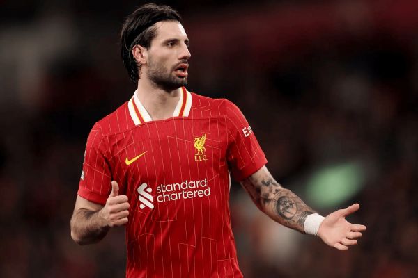 تاکید ستاره لیورپول بر حفظ تمرکز روی بازی تیمش