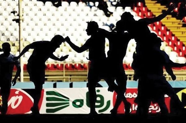 تاپ سکرت مورد عجیب در تیم دسته اولی؛ اراذل و اوباش استخدام کردند