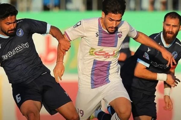 مسئول برگزاری لیگ یک من به پیکانیها گفتم در رختکن بمانند