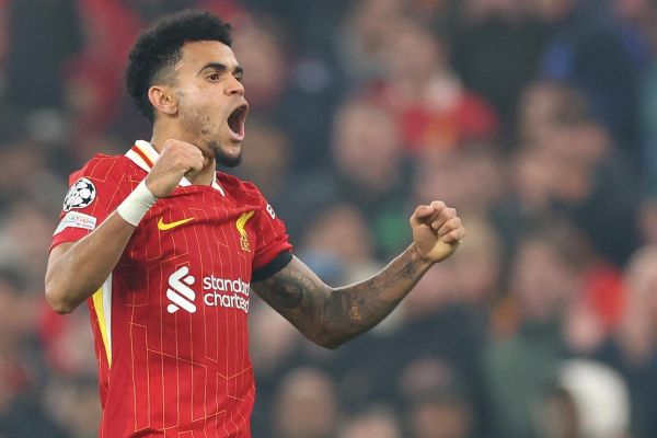 ستاره لیورپول ماندنی شد