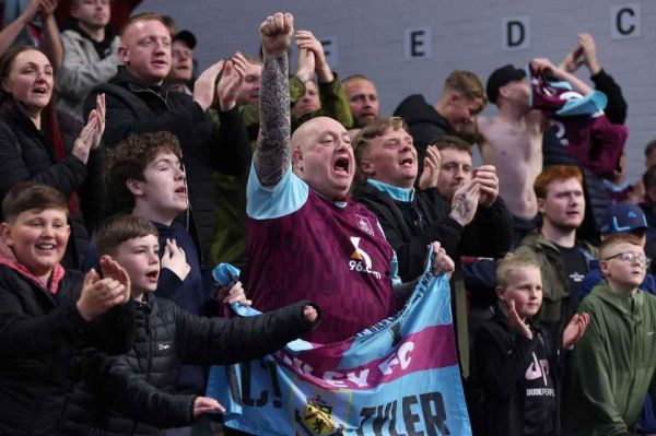 جدال باشگاه انگلیسی با هودارانش؛ محرومیت و درخواست جریمه