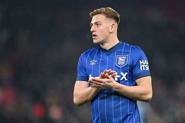 با سقوط ایپسویچ تاون، بند فسخ معقول مهاجم انگلیسی فعال شد