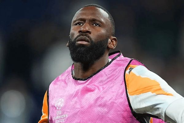 عذرخواهی مدافع عصبانی رئال مادرید از رفتار پرخاشگرانهاش