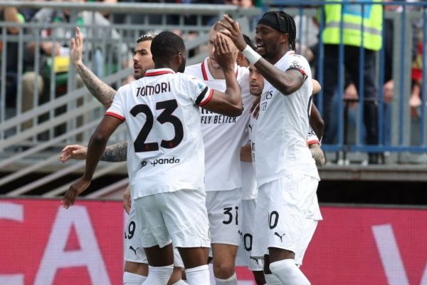  امید کسب سهمیه اروپایی برای میلان زنده ماند