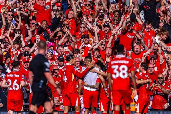  منچستریونایتد دیگر تنها پادشاه فوتبال انگلیس نیست