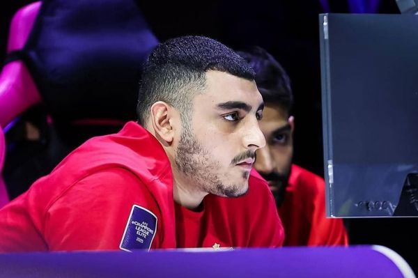 کری استقلالیها برای پرسپولیس؛ قهرمان پلیاستیشن هم نشدید