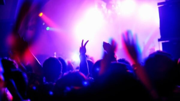  خبر ویژه  تیتر یک روزنامه ورزشی دولت  بازداشت ستاره‌های لیگ برتر در میهمانی شبانه