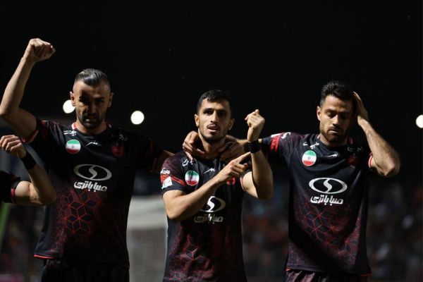 تکیه علیپور به صدر جدول؛ علیِ آقای گل