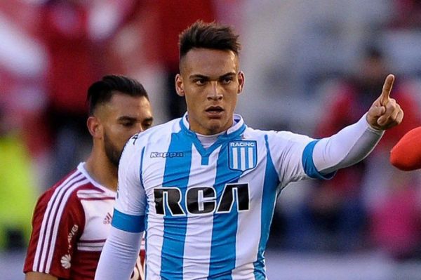 بارسلونا در آستانه جذب ستاره خط حمله اینتر بود