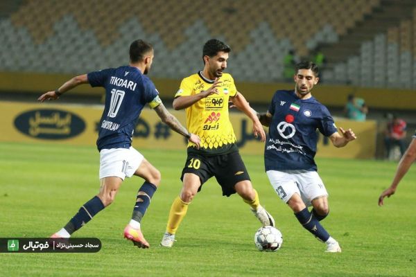  گزارش تصویری اختصاصی  سپاهان یک - گل‌گهر دو