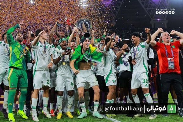 الاهلی پا جای استقلالِ رایکوف و پورحیدری گذاشت