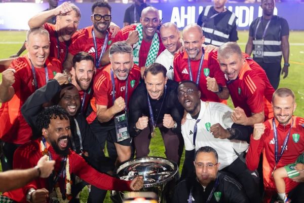 سرمربی الاهلی جوانترین مربی قهرمان آسیا