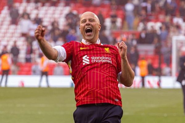 نظر همراه با کنایه اسلوت نسبت به رقابت فصل آینده تیمش با آرسنال و منچسترسیتی