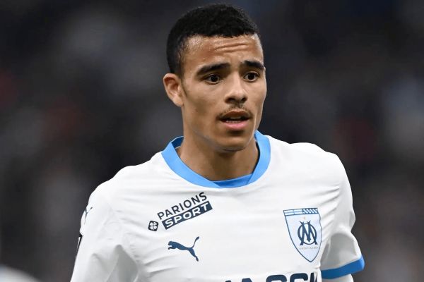  دلتنگی در اوج درخشش؛ ستاره سابق منچستریونایتد در پی بازگشت به وطن