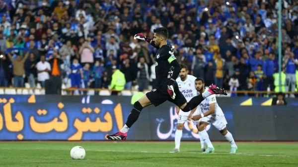 حسینی به مکانی رسید؛ دروازهبانهای گلزن و گلساز ویدیو