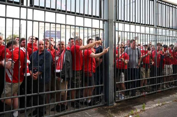 عذرخواهی وزیر کشور فرانسه از هواداران لیورپول