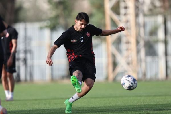 تمرین تاکتیکی پرسپولیسیها در ورزشگاه آزادی