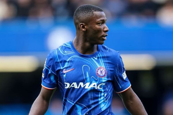 با وجود علاقه النصر، چلسی بیخیال ستاره خود نمیشود